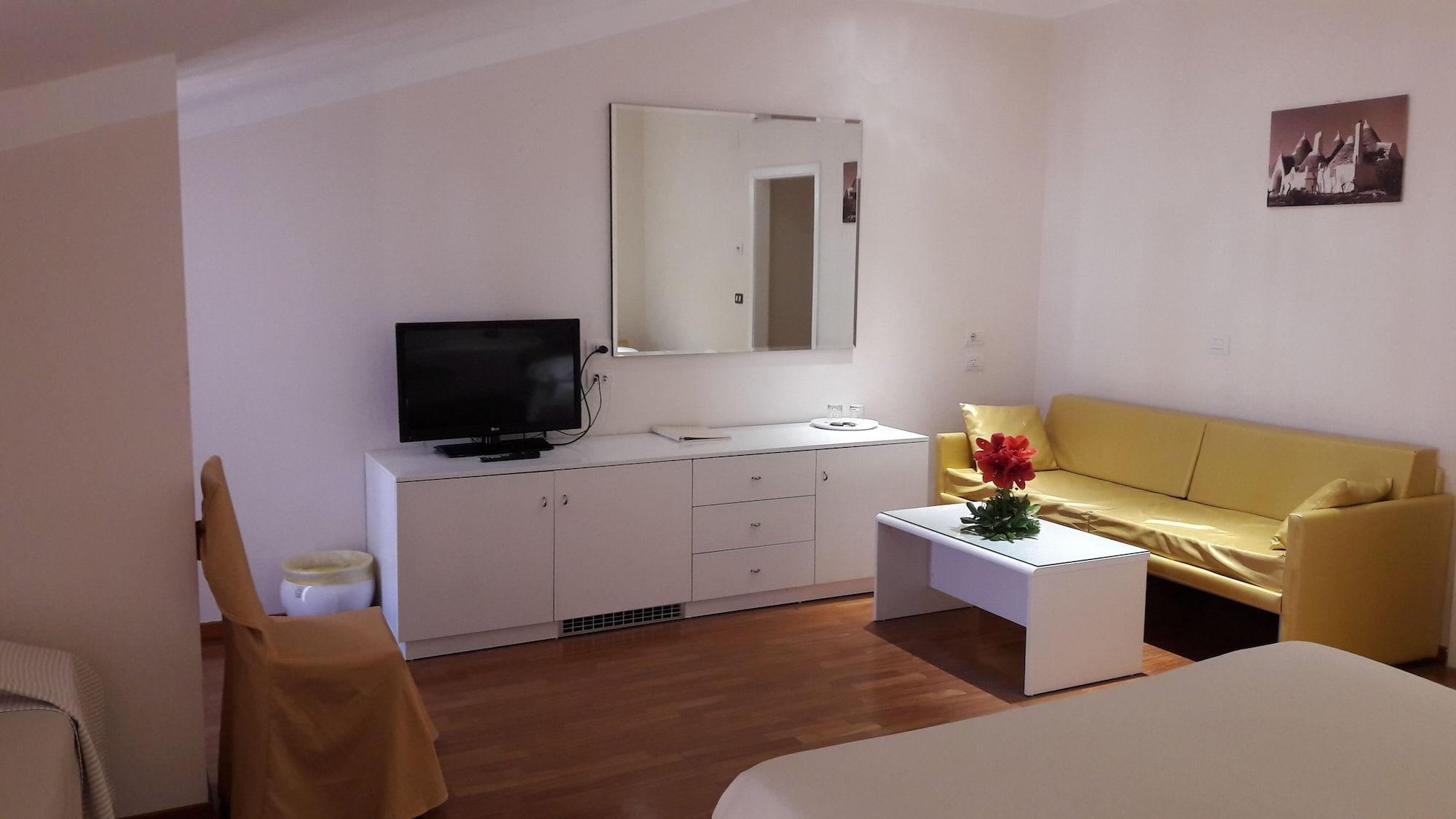 Park Hotel San Michele มาร์ตินาฟรังกา ภายนอก รูปภาพ