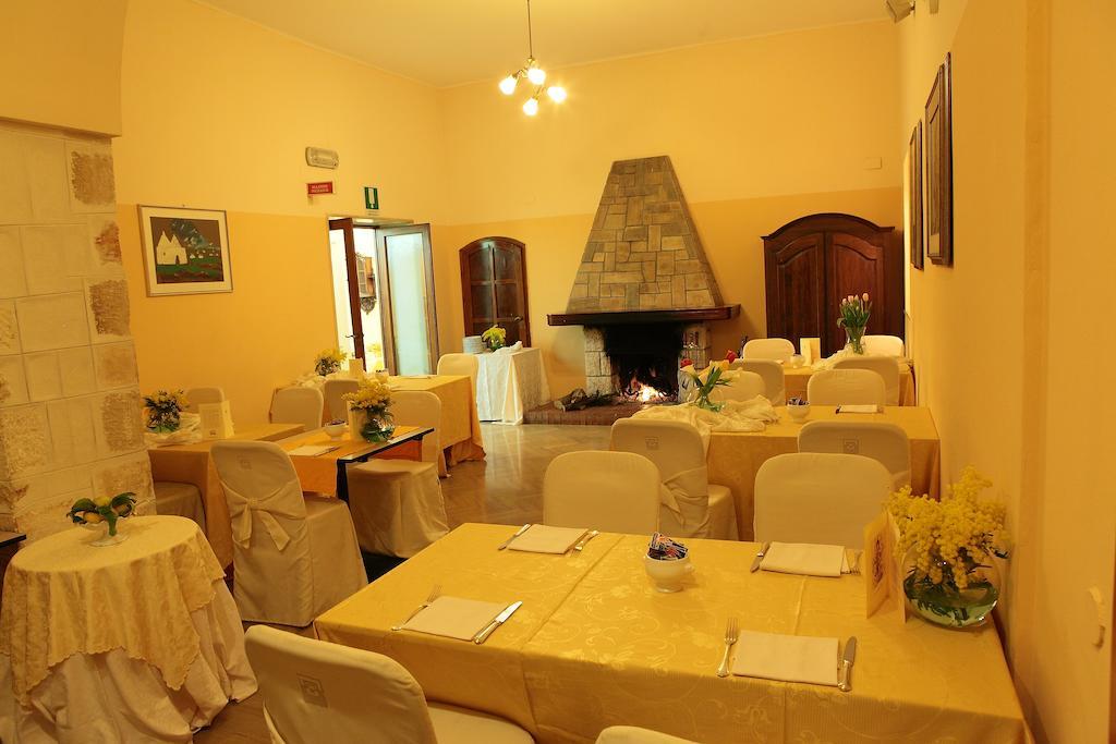 Park Hotel San Michele มาร์ตินาฟรังกา ภายนอก รูปภาพ