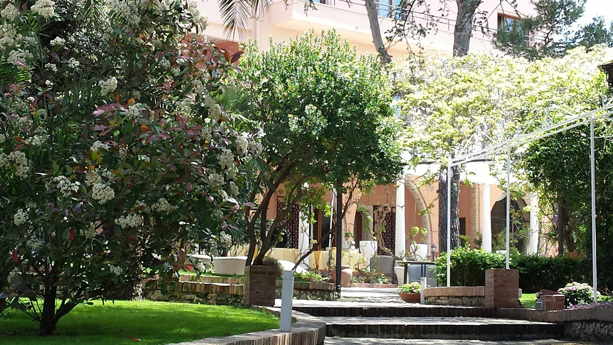 Park Hotel San Michele มาร์ตินาฟรังกา ภายนอก รูปภาพ