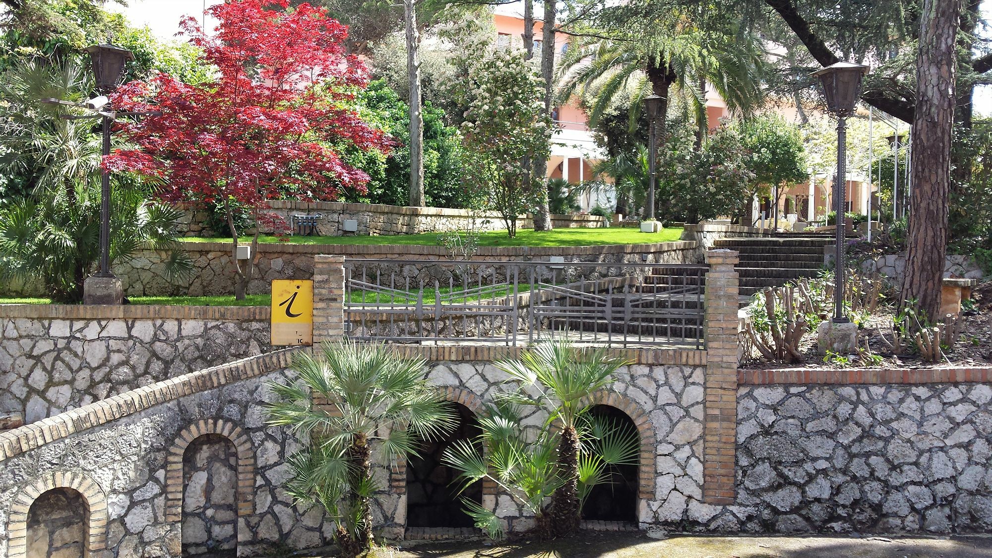 Park Hotel San Michele มาร์ตินาฟรังกา ภายนอก รูปภาพ